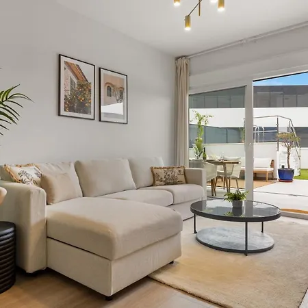 W4 Private Pool - Luxury Style Εστεπόνα