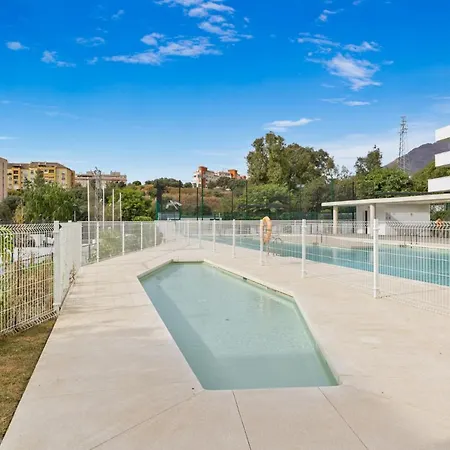 W4 Private Pool - Luxury Style * Εστεπόνα